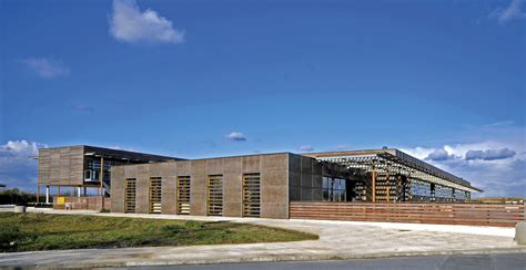 Lycée de la mer Gujan Mestras 33 HPL Architectes