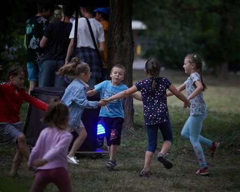 Letnia Scena Pod Drzewami Otwarta Ckis Centrum Kultury I Sztuki W Ce