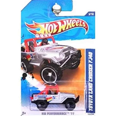 Hot Wheels Performance Toyota Land Cruiser FJ Universo Hot Wheels
