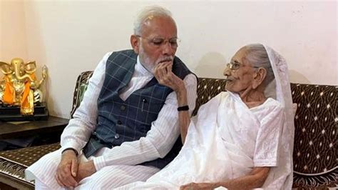 Pm Modi Mother Health Updates Pm Narendra Modis Mother Heeraben Modi