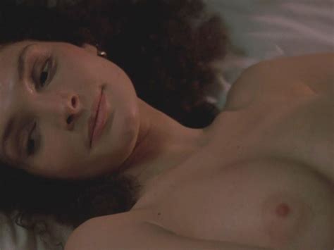 Mary Elizabeth Mastrantonio Nude Pics Page 1