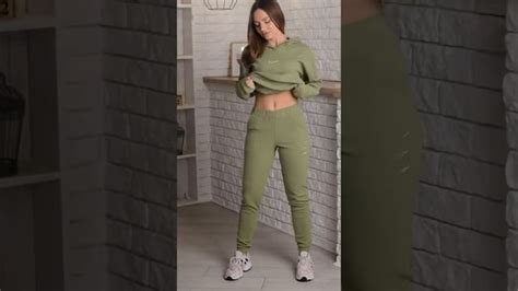 Женские спортивные костюмы Nike стразы — смотреть онлайн видео бесплатно