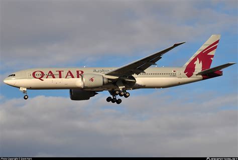 A7 BBD Qatar Airways Boeing 777 2DZLR Photo By Dave Hart ID 339347