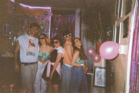 90's style party aesthetic birthday party | Grunge party, Messy party, 1990s aesthetic 90s fashion