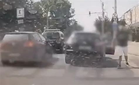 Video Icanare N Trafic L Sat Cu Arest Dup Ce Unul Dintre