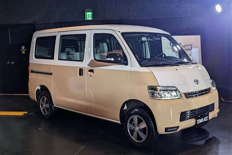 接單逾5000台！toyota Town Ace廂型車539萬起上市 Yahoo奇摩汽車機車