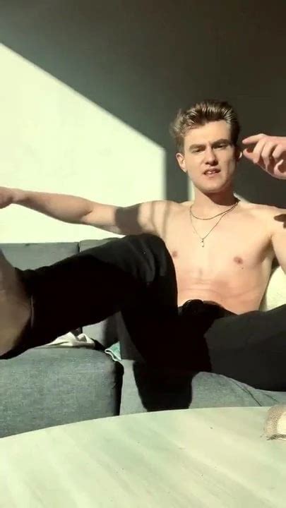 Straight Cash Fag User Will Fuck Your Mind And Wallet Hard Gay BDSM BDSM Porn XHamster