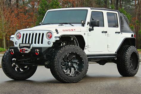 Jeep Wrangler Wheels | Custom Rim and Tire Packages