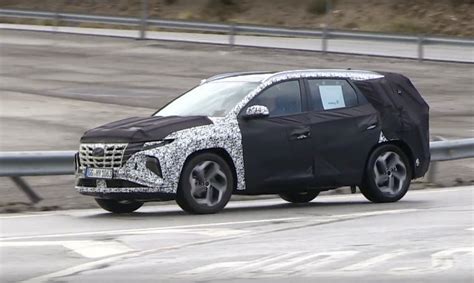 2021 Hyundai Tucson Spied To Debut 7 Seat Option Video