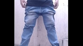 Alan Tokers sé masturba en él trabajo XVIDEOS