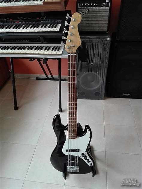 Бас китара Squier Jazz Bass V | Музикални инструменти | Велико Търново ...