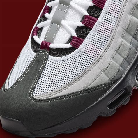 Nike Air Max 95 Og Burgundy Dq9001 001 Release Date