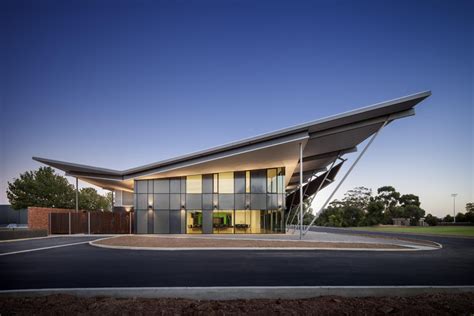 Thebarton Community Centre / MPH Architects | ArchDaily