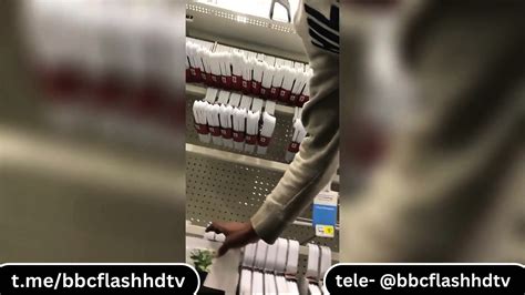 Had A Great Talk With This Chubby Milf While Flashing My Dick Check My Tele For Full Video