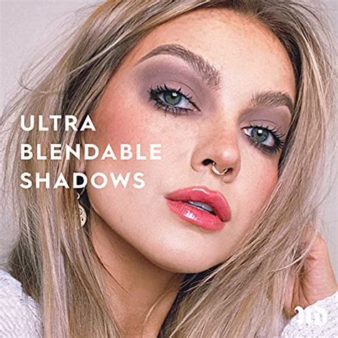 Urban Decay Naked Basics Eyeshadow Palette Taupe Brown Matte Neutral Shades Ultra Blendable