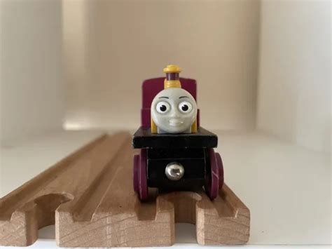 THOMAS AND FRIENDS Wooden Railway - Genuine BRIO Thomas Lady - rare £10 ...