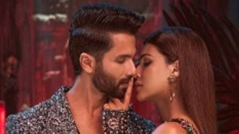 Shahid Kapoor On Dancing After 8 Years: Kriti Sanon "Was Better Than Me"