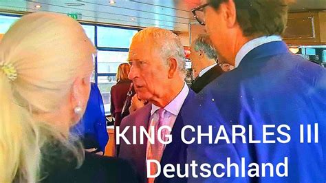 Königlicher Besuch König Karl III und Königin Camilla besuchen