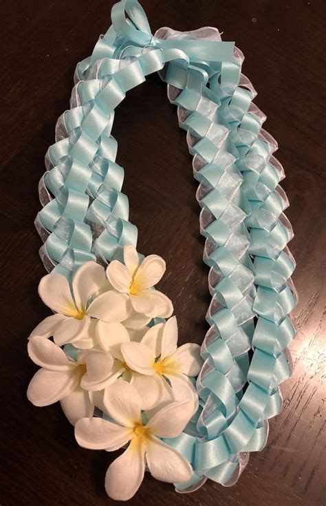 DIY Double Wrapped Ribbon Lei