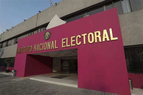 Instituto Electoral de México ordena a los partidos postular a mujeres