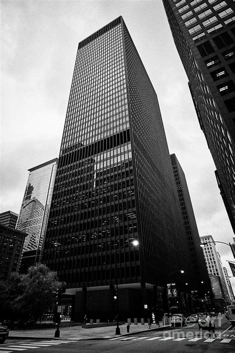 Kluczynski Federal Building federal center downtown Chicago Illinois USA Photograph by Joe Fox