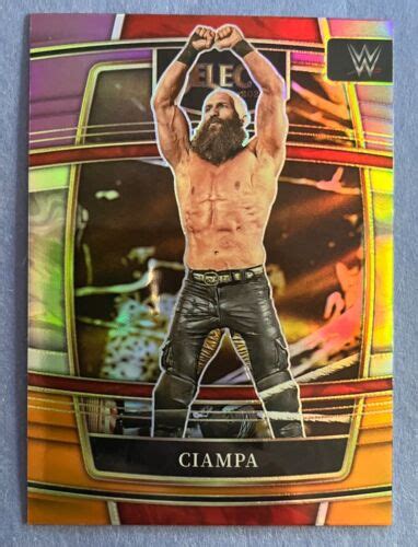 Carta Tomasso Ciampa 2022 Panini Select WWE CONCORSO PRIZM VIOLA