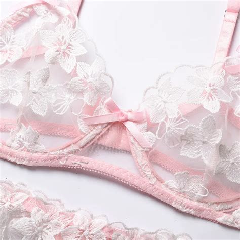 Hot Summer New Product Flower Embroidery Steel Ring Women S Three Piece