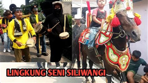 Iring Iringan Reak Kuda Renggong Dijalan Lingkung Seni Siliwangi