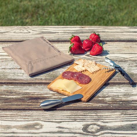 Wine & Cheese Serving Set – Amish Baskets