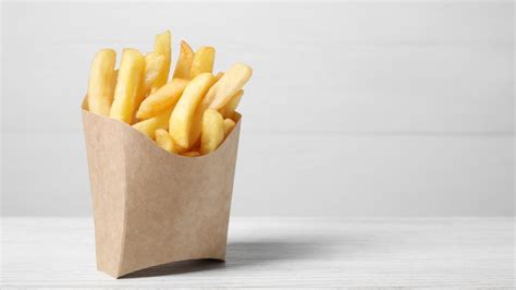 The Only Step You Need To Prevent Soggy Takeout Fries