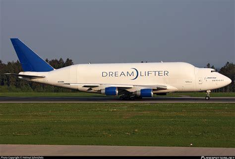 N249ba Boeing Boeing 747 409lcf Dreamlifter Photo By Helmut