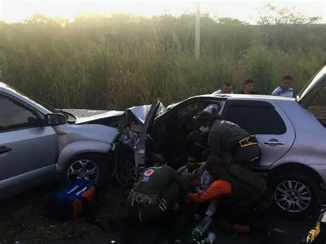 G1 Acidente Entre Dois Carros Mata Três Pessoas Em Pacajus No Ceará