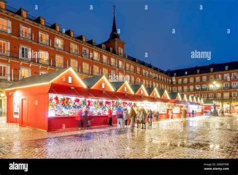 Christmas Market At Plaza Mayor Madrid Spain Stock Photo Alamy