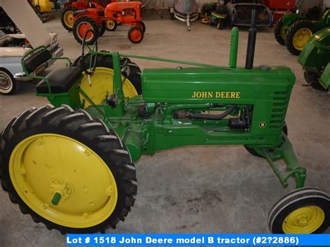 John Deere model B tractor (#2?2886)