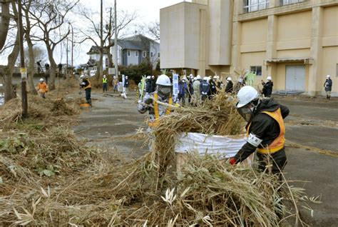 Radiation cleanup work begins in Fukushima nuclear plant town