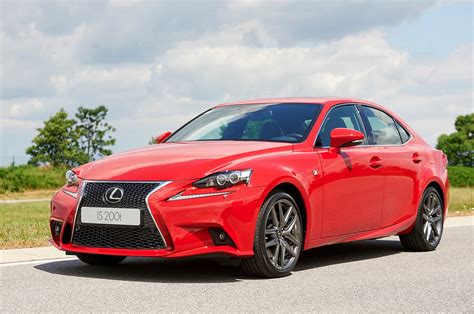 2016 Lexus Is200t Rated At Up To 33 Mpg