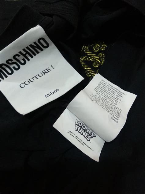 Moschino X Looney Tunes Barang Mewah Pakaian Di Carousell