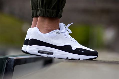 Nike Air Max1 Ultra Essential White White Black Wolf Grey