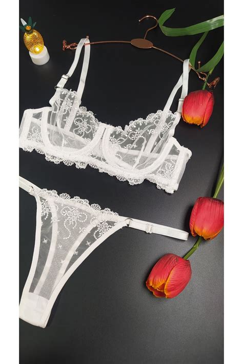 Masal Lingerie Kadın Ekru Kapsız Balenli Çiçek Desenli Takım Sütyen Fiyatı Yorumları