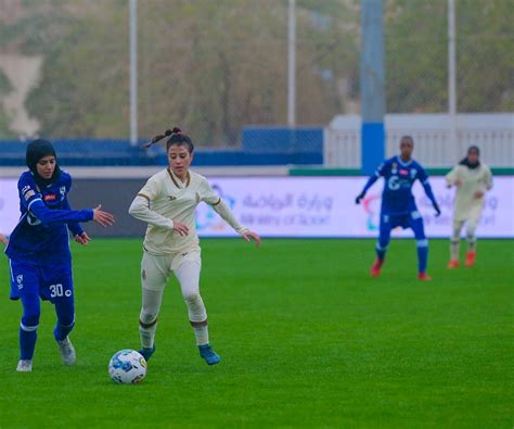 الهلال يفوز على النصر بسداسية في قمة الدوري السعودي للسيدات