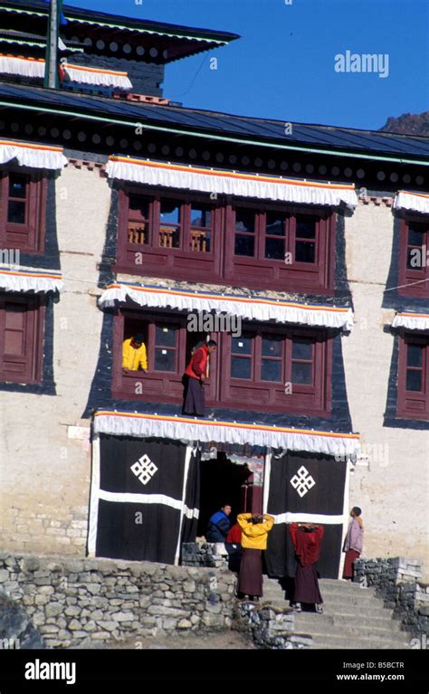 tengboche monastery nepal Stock Photo - Alamy