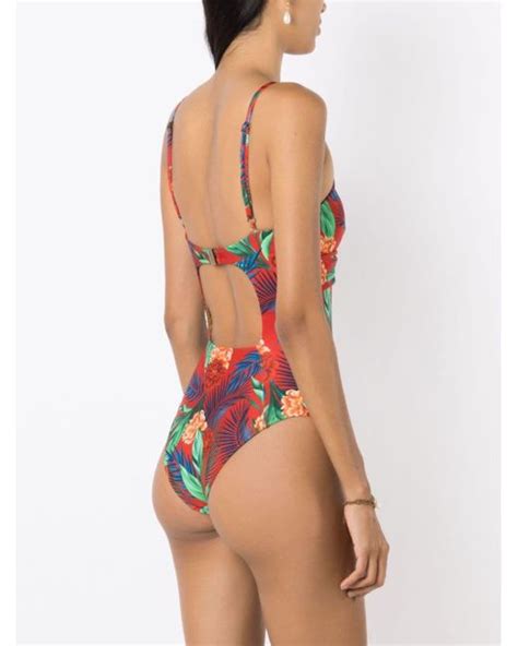 Hot Sexy Bianca Vitoria Bikini Pics