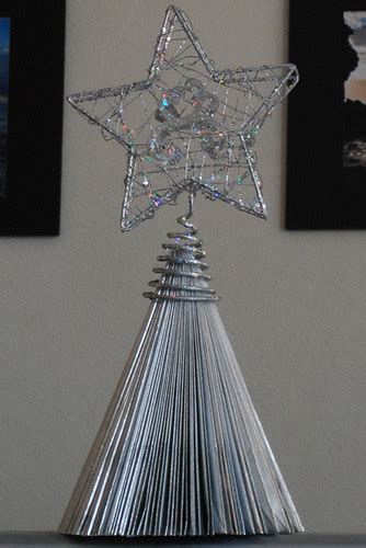 Readers Digest Christmas Tree Made From A Readers Digest Flickr