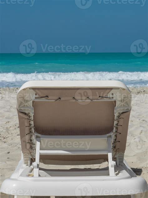 Abu Dhabi in the united arab emirates 10905824 Stock Photo at Vecteezy