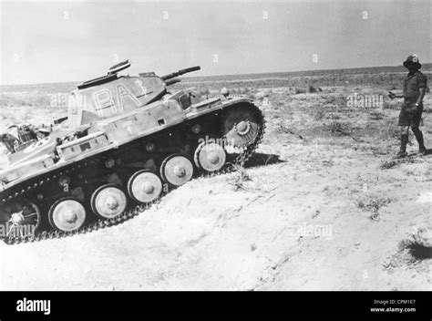 German Panzer Ii In Africa 1941 Stock Photo Alamy