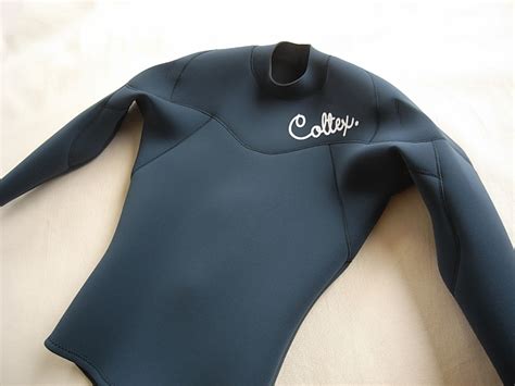 波情報 湘南 Coltex 夏物 タッパやスプリングなど サーフボードクオリティーハードコア Quality Hardcore Distributions