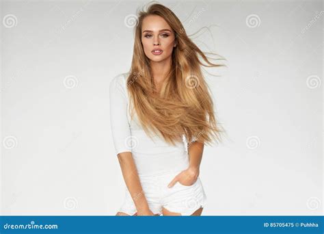 Beauty Woman Model With Beautiful Long Blonde Hair Stock Image Image Of Natural Face