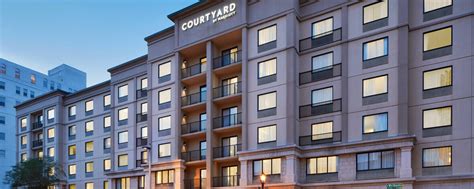 Hotels in Downtown Milwaukee | Courtyard Milwaukee Downtown