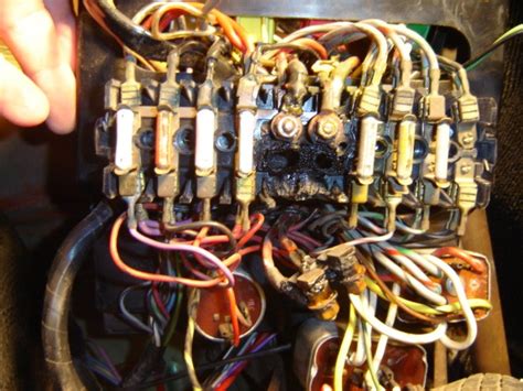 Burnt fuse box - repair or replacement | Opel GT Forum