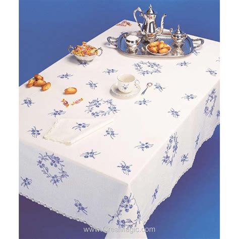 Nappe Dentelle En Broderie Traditionnelle Petites Fleures Bleues Luc